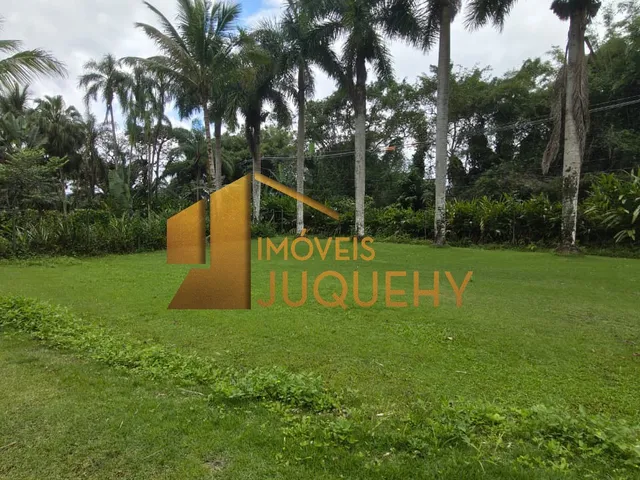 Imagem: O terreno possui 2.000m² de Área Privada e está