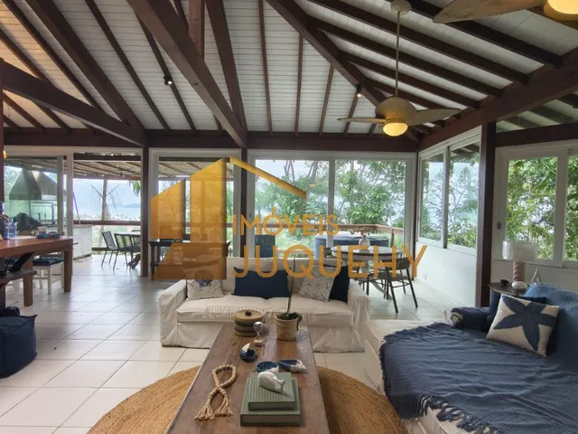 Imagem: A casa em condomínio possui 4 Dormitórios, 3 Suítes, 5