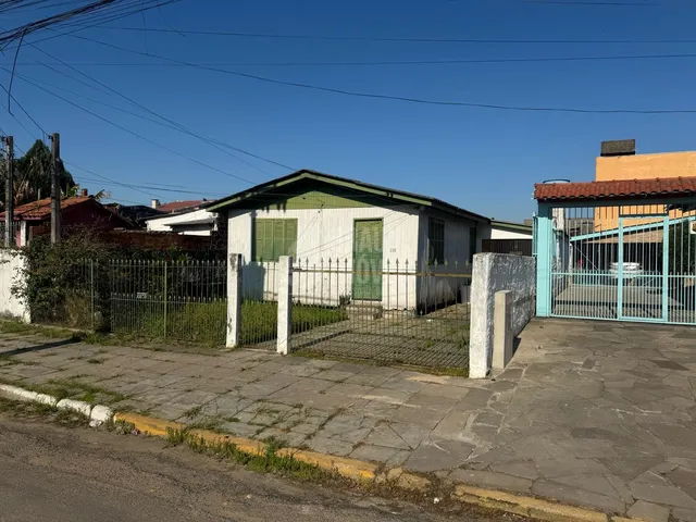 Imagem 2: Casa mista 2 dormitórios com terreno medindo 10 x 30 em cachoeirinha na parada 55