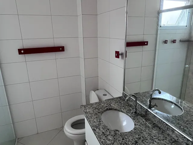 Imagem 7: Apartamento de 3 quartos com 1 suíte, 2 salas e 2 vagas de garagem para locação em