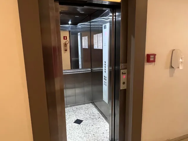 Imagem 2: Apartamento de 3 quartos com 1 suíte, 2 salas e 2 vagas de garagem para locação em