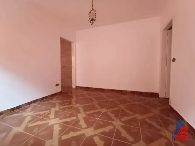 Imagem: A casa possui 4 Dormitórios, 1 Suíte, 2 Banheiros, 2