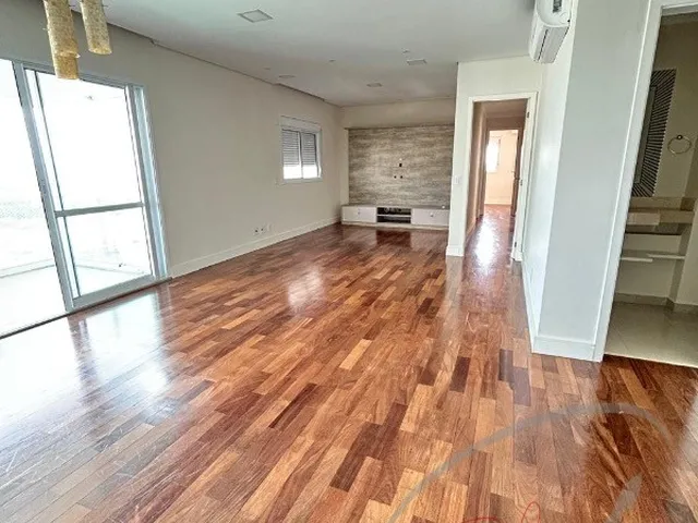 Imagem: Apartamento de 137m² sendo 3 suítes, sala