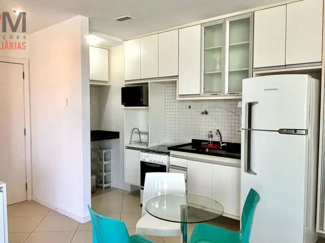 Imagem 4: Apartamento de 1/4 mobiliado, com varanda fechada e com hidromassagem, no Ed. Mundo Plaza