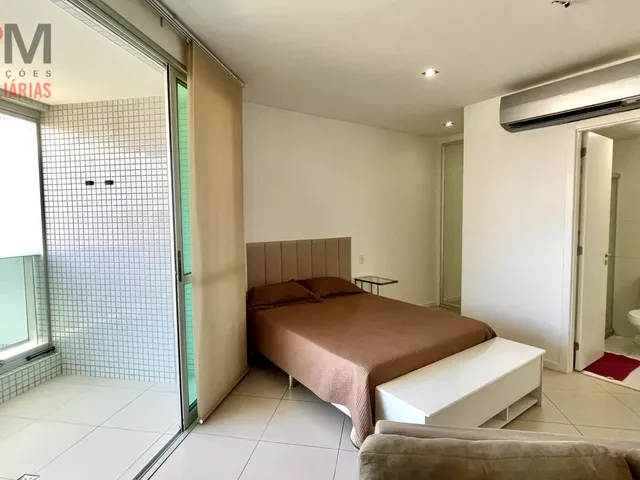 Imagem 2: Apartamento de 1/4 mobiliado, com varanda fechada e com hidromassagem, no Ed. Mundo Plaza