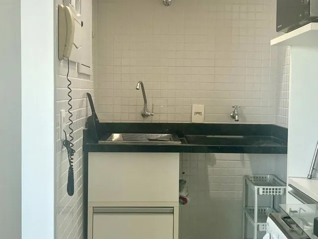 Imagem 11: Apartamento de 1/4 mobiliado, com varanda fechada e com hidromassagem, no Ed. Mundo Plaza