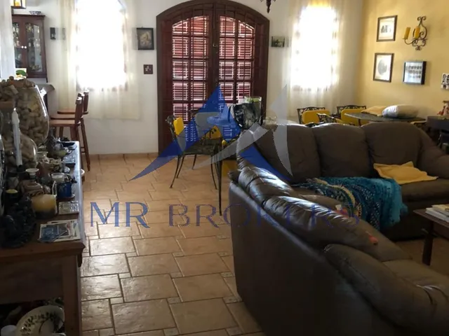 Imagem 11: Casa de Campo em Condomínio à Venda em Itupeva-SP - Parque Amarylis 4 Quartos, Suíte