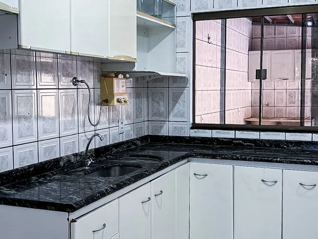 Imagem 3: Casa de 3 Quartos, sendo 1 suíte com hidromassagem, em acabamento Premium no Condomínio