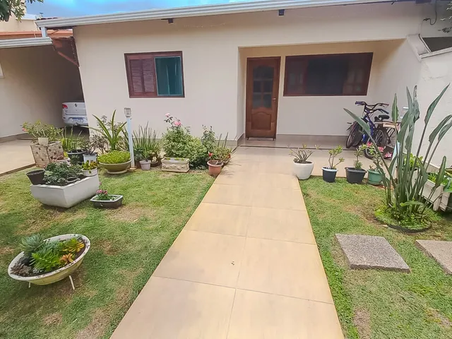Imagem 3: Casa de 3 Quartos sendo 1 suíte em acabamento Premium no Condomínio Residencial Malibu