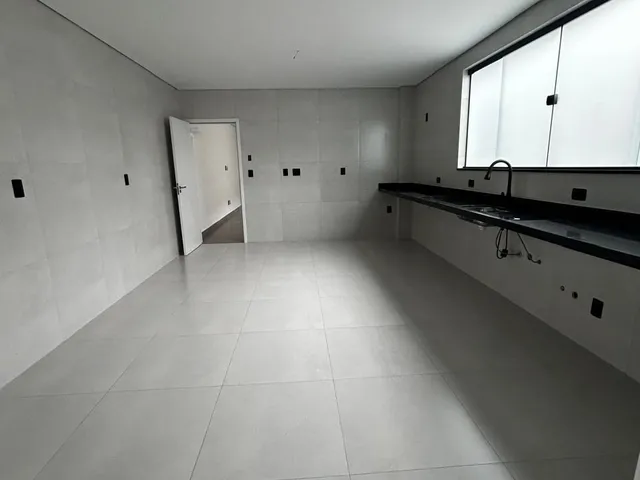 Imagem 15: Casa de Luxo À Venda em Santos-Sp, Bairro Aparecida: 3 Quartos, 3 Suítes, 3 Salas, 6 Banheiros, 2 Vagas, 380M²