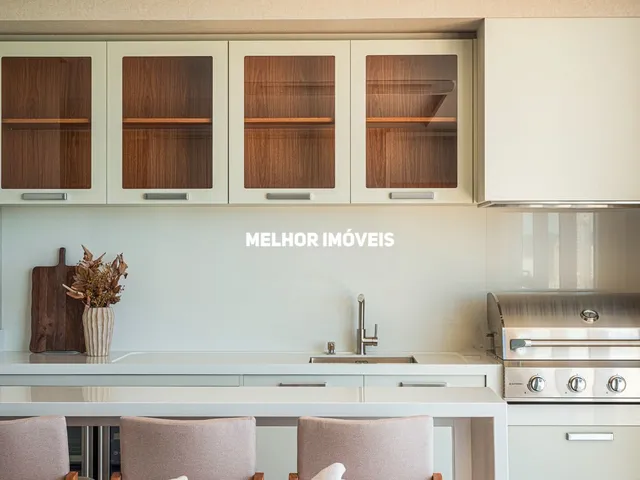 Imagem 16: Apartamento à venda decorado frente mar suítes 4 vagas Balneário Camboriú