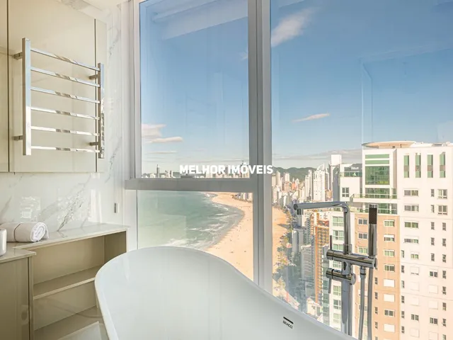 Imagem 9: Apartamento à venda decorado frente mar suítes 4 vagas Balneário Camboriú