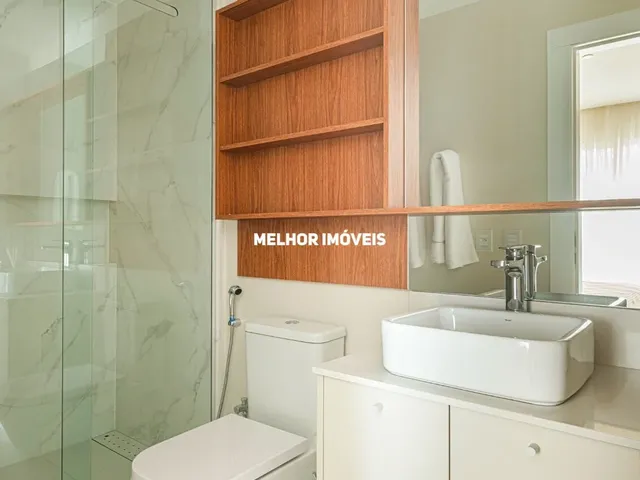 Imagem 3: Apartamento à venda decorado frente mar suítes 4 vagas Balneário Camboriú