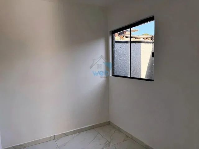 Imagem 9: P style="line-height: 1.4;">Descubra esta encantadora casa à venda na tranquila Rua