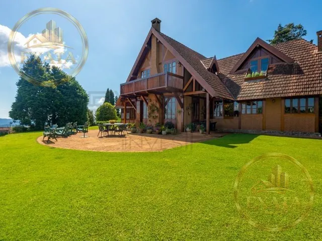 Imagem 9: Magnifica casa em Campos de Jordão. Imóvel bonito e sofisticado, com vista total para a