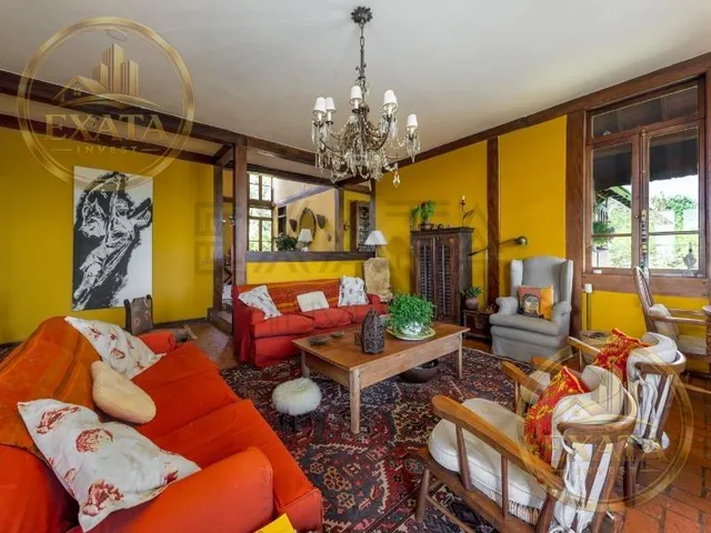 Imagem 12: Magnifica casa em Campos de Jordão. Imóvel bonito e sofisticado, com vista total para a