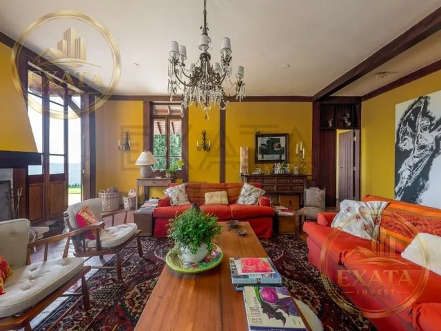 Imagem 5: Magnifica casa em Campos de Jordão. Imóvel bonito e sofisticado, com vista total para a