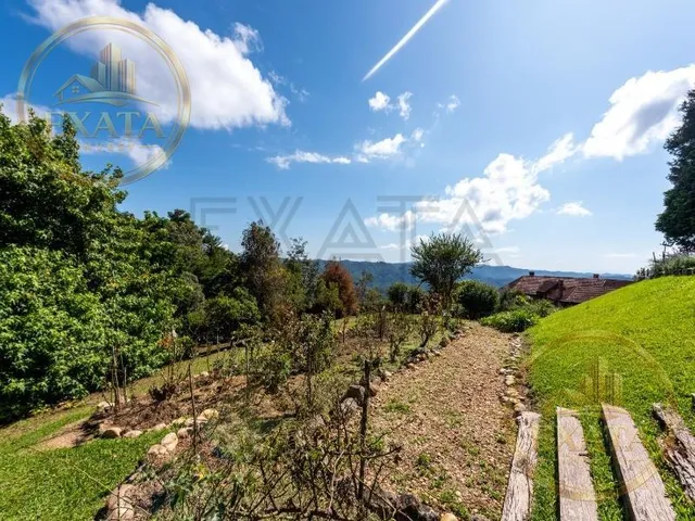Imagem 15: Magnifica casa em Campos de Jordão. Imóvel bonito e sofisticado, com vista total para a