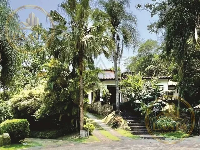 Imagem: A casa possui 6 Dormitórios, 6 Suítes, 9 Banheiros,