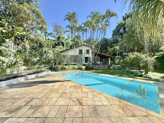 Imagem: A casa em condomínio possui 3 Dormitórios, 1 Suíte, 4