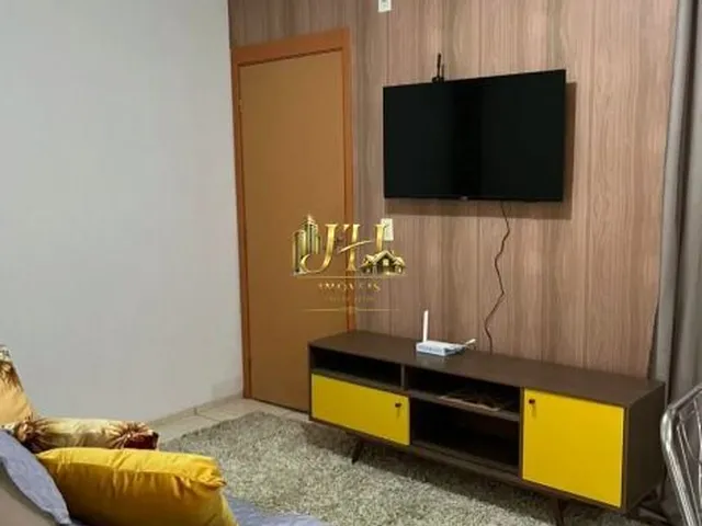 Imagem: O apartamento possui 2 Dormitórios, 1 Banheiro, 1 Vaga na