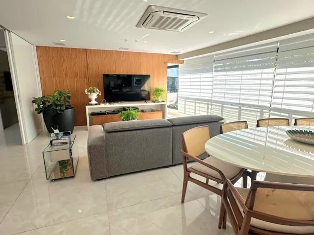 Imagem 3: Apartamento para Venda em Salvador, Barra, 4 Dormitórios, 4 Suítes, 6 Banheiros, 5 Vagas