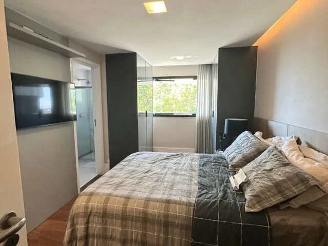 Imagem 8: Apartamento para Venda em Salvador, Barra, 4 Dormitórios, 4 Suítes, 6 Banheiros, 5 Vagas