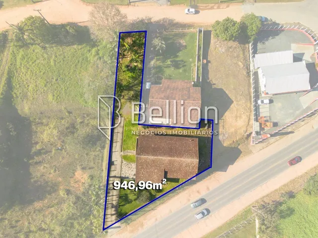 Imagem: Casa à Venda com 240 m² e Terreno de 946,96