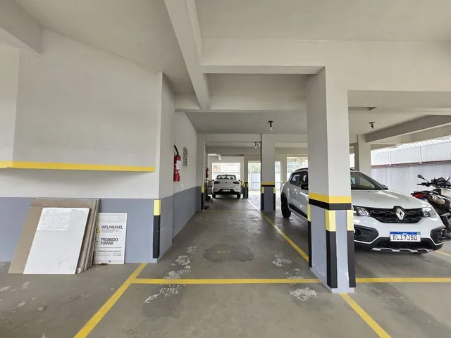 Imagem 9: Apartamento com 2 quartos e sacada com churrasqueira, localizado no Glória para