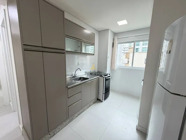 Imagem 2: Apartamento-mobiliado-2-quartos-meia-praia-itapema