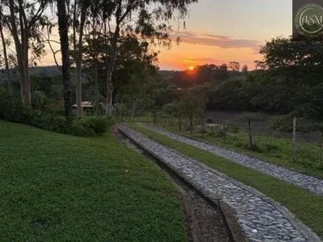 Imagem 3: ? Sítio à Venda em Esmeraldas - MG