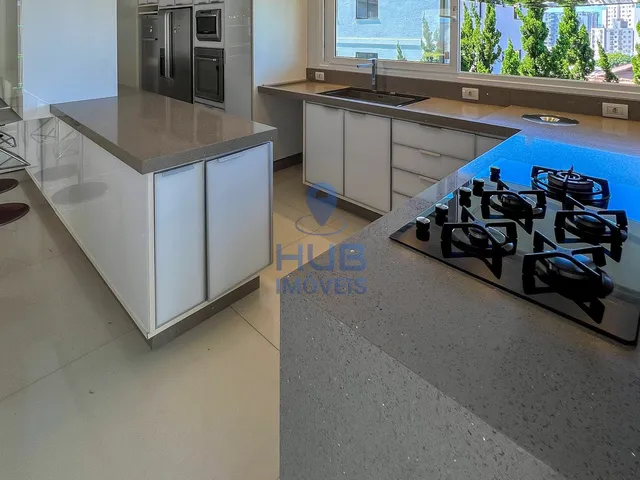 Imagem 7: Casa com 4 dormitórios à venda sendo 4 suítes, 327.0 m² por - R$ 6.000.000,00