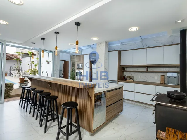 Imagem 8: Casa 4 Dormitórios para venda em Florianópolis - SC