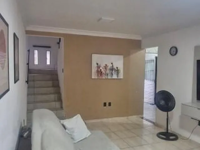 Imagem 7: CASA CNDEIAS Casa com 4 dormitórios
