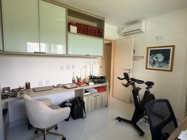 Imagem 6: Apartamento de Luxo à venda em Patamares com 4 quartos 4 suítes 2 salas 6 banheiros 4