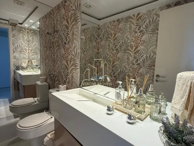 Imagem 13: Apartamento de Luxo à venda em Patamares com 4 quartos 4 suítes 2 salas 6 banheiros 4