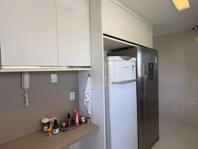Imagem 16: Apartamento de Luxo à venda em Patamares com 4 quartos 4 suítes 2 salas 6 banheiros 4