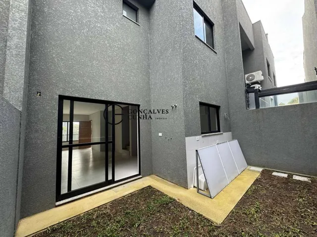 Imagem 7: Sobrado triplex com 3 quartos à venda no Tingui em Curitiba 139,24m2 + 32,10 Terraço