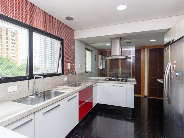 Imagem 12: Apartamento para Venda em Moema com 3 Quartos, Sendo 3 Suítes, 202M²