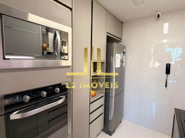 Imagem 2: APARTAMENTO - 2/4 SENDO 1 SUÍTE - 83M² - PORTEIRA FECHADA - 02 VAGAS COBERTAS