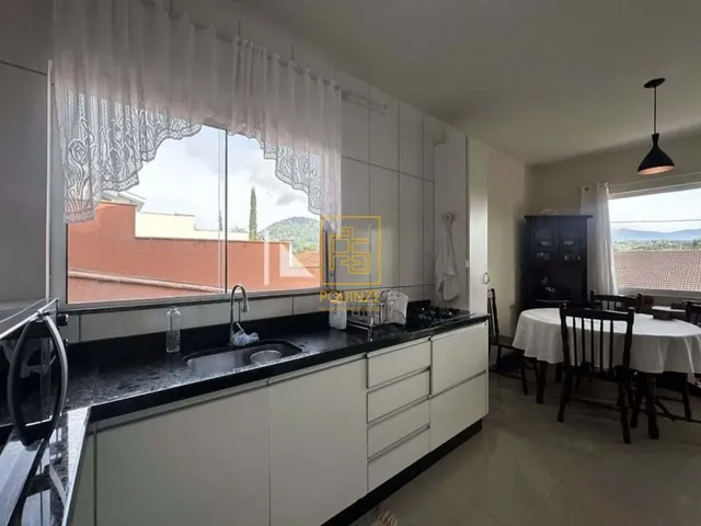 Imagem 8: Casa com edícula e amplo espaço externo no bairro das Capitais, em Timbó