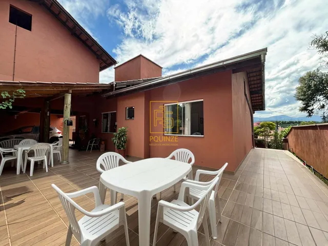 Imagem 9: Casa com edícula e amplo espaço externo no bairro das Capitais, em Timbó