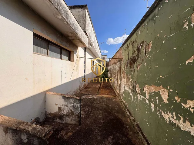 Imagem 7: Casa À Venda no Bairro Centro - Patos de Minas/Mg