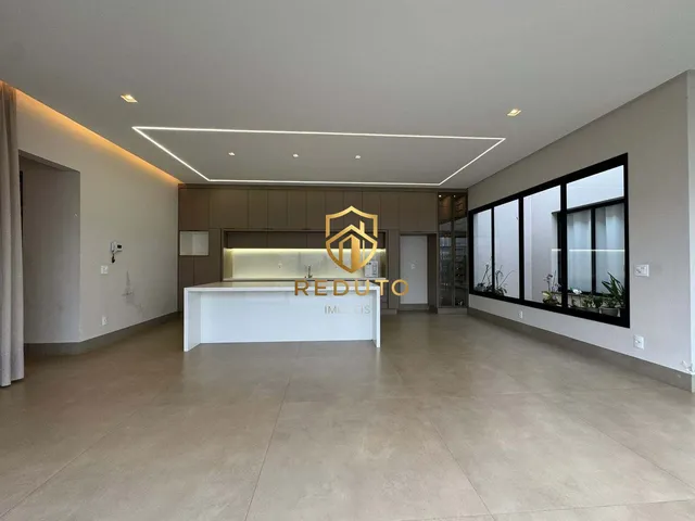 Imagem 7: Casa Térrea de Altíssimo Padrão