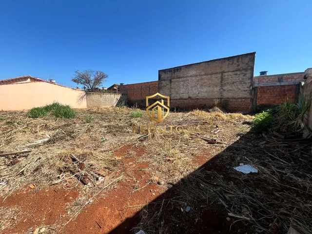 Imagem 3: Terreno à venda no bairro Vila Garcia - Patos de Minas/MG