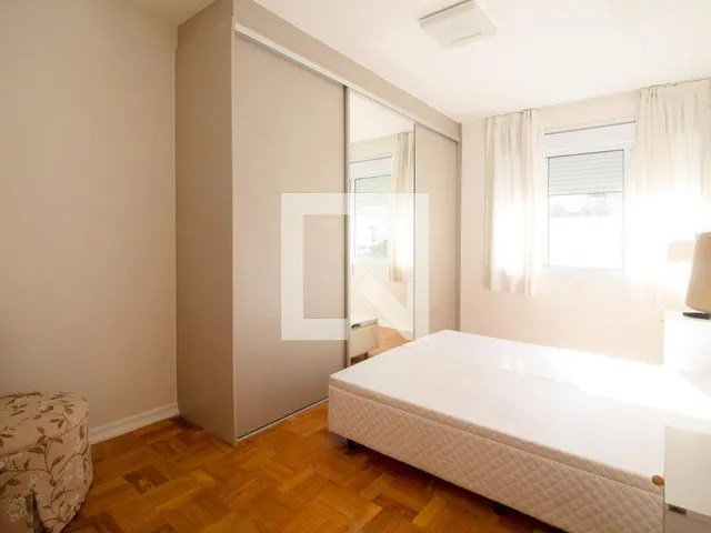 Imagem 3: Este espaçoso apartamento mobiliado está localizado no vibrante bairro de Pinheiros e
