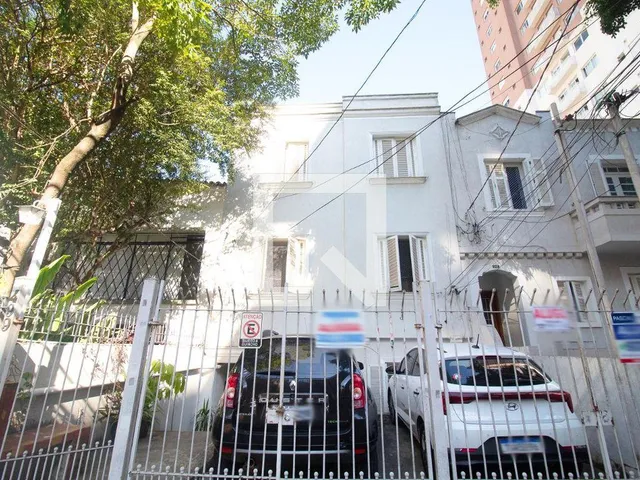 Imagem 16: Este espaçoso apartamento mobiliado está localizado no vibrante bairro de Pinheiros e