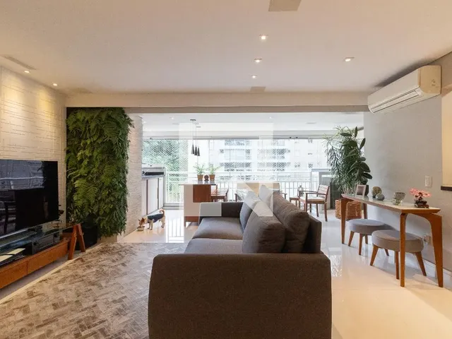 Imagem: O apartamento possui 2 Dormitórios, 1 Suíte, 2 Banheiros,