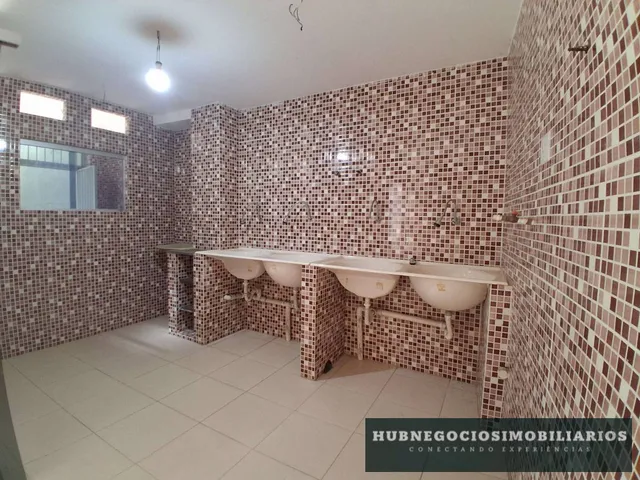 Imagem 6: EXCELENTE PRÉDIO COMERCIAL/RESIDENCIAL À VENDA