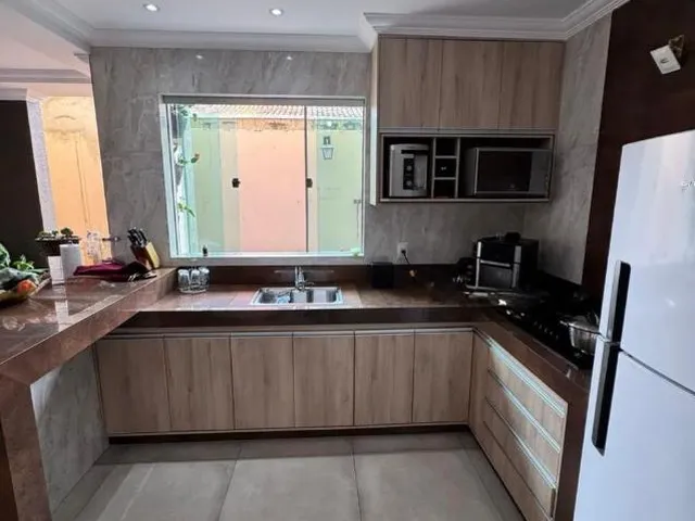 Imagem 2: BELÍSSIMA CASA À VENDA EM BETIM/ 180 m²